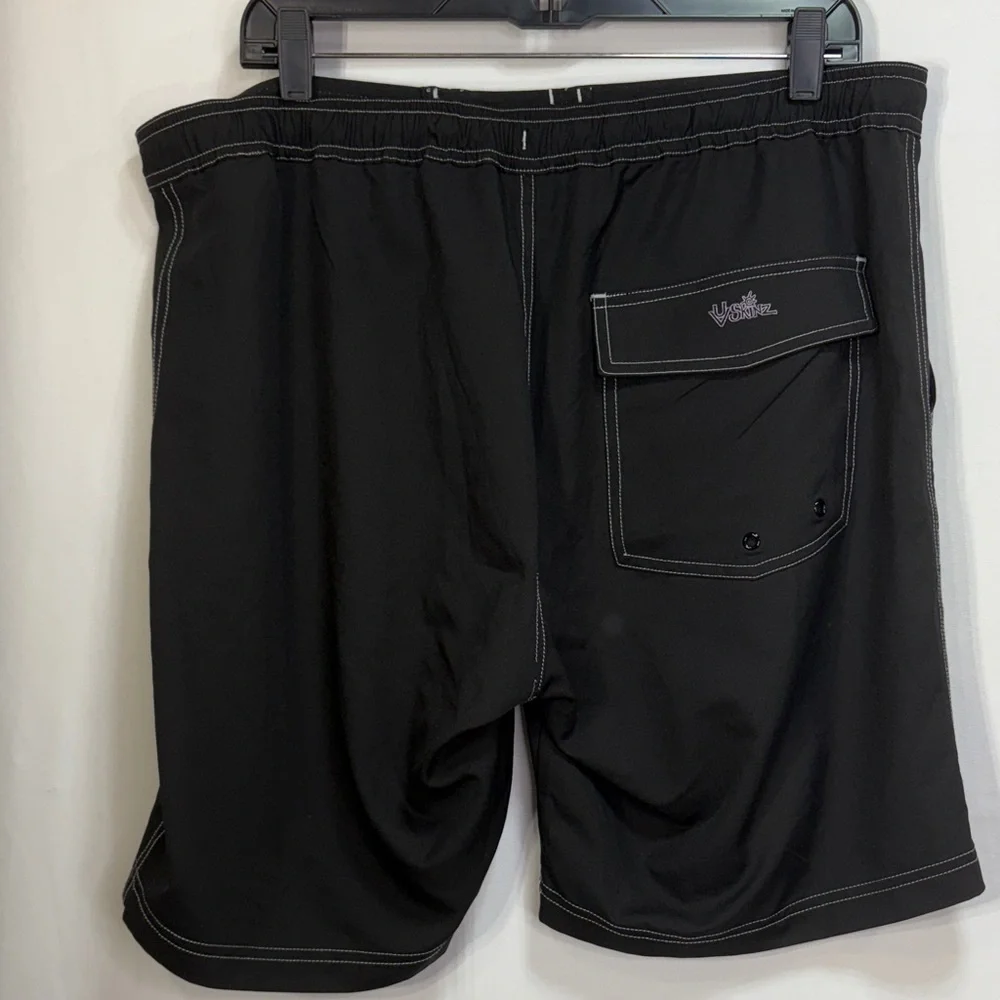 🐘 UV Skinz Black Board Shorts